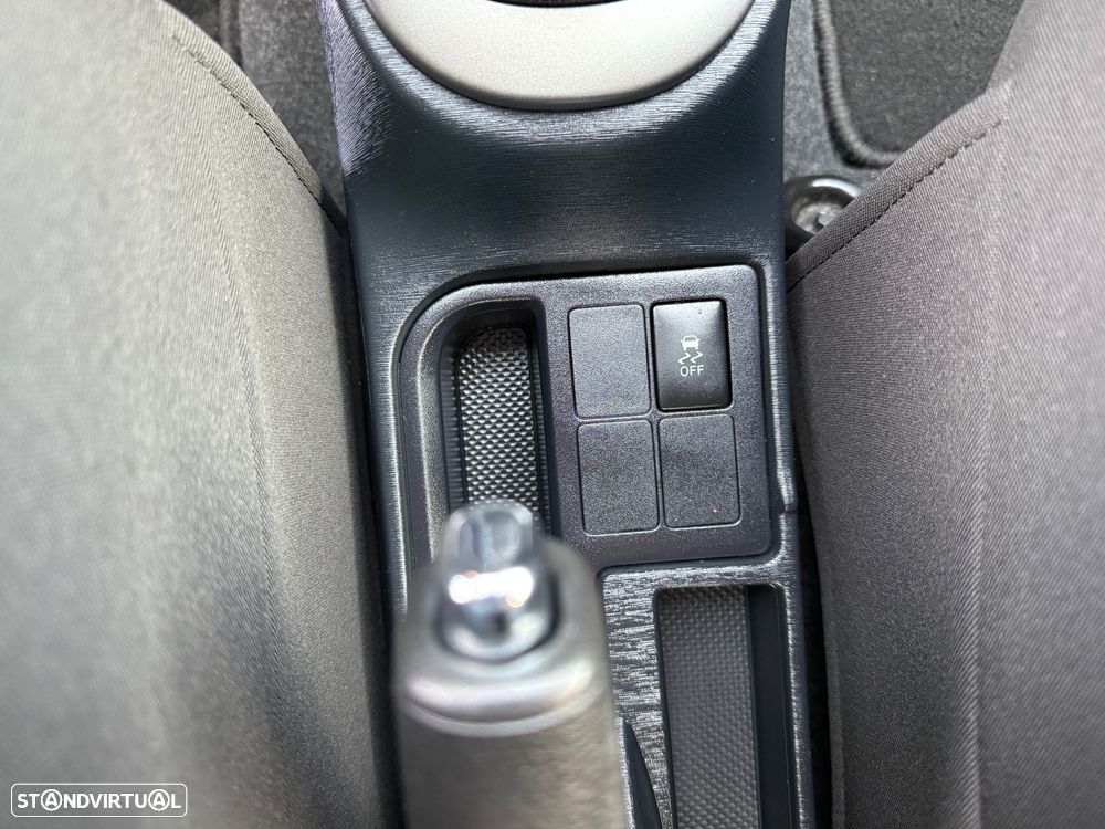 Toyota Yaris 1.0 VVT-i ACtive+AC - 25