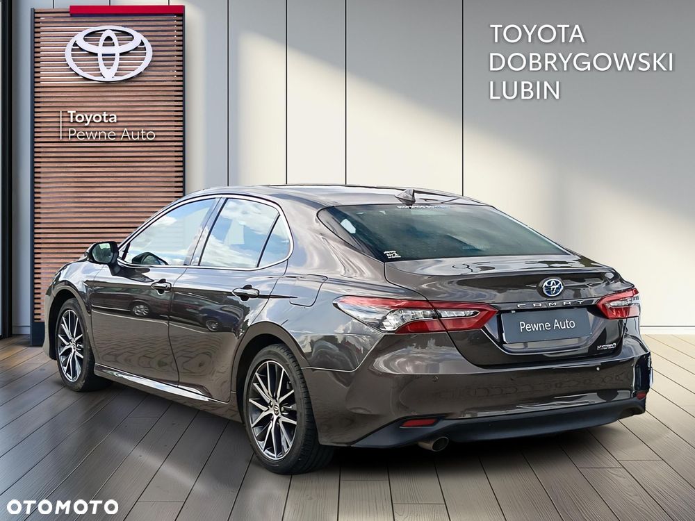 Toyota Camry 2.5 Hybrid Executive CVT - 3