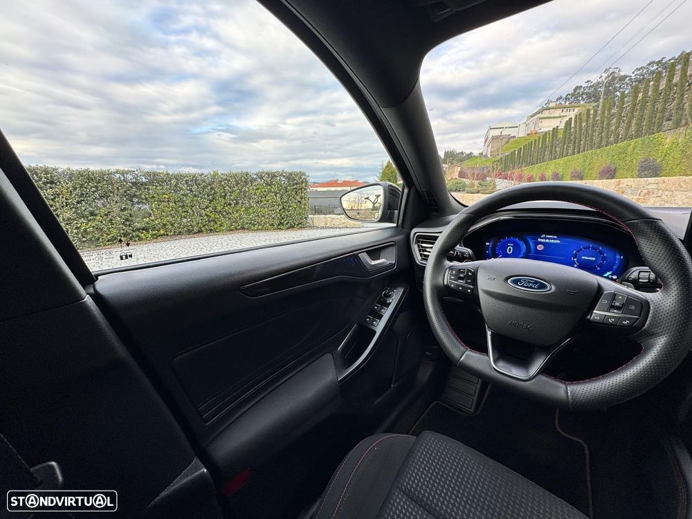 Ford Focus SW 1.0 EcoBoost Hybrid Aut. ST-LINE X - 21