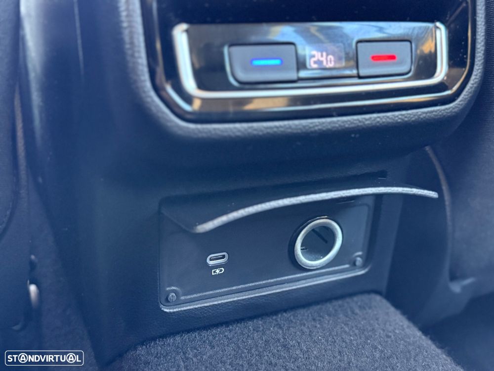 VW Passat Variant 2.0 TDi Business DSG - 43