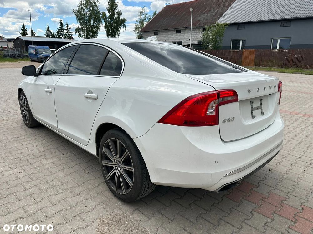 Volvo S60 - 8