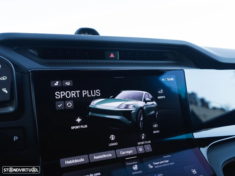 Porsche Cayenne Electric Turbo - 27