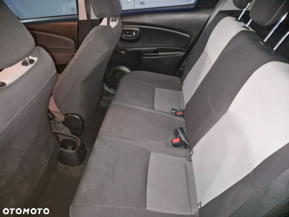 Toyota Yaris - 9