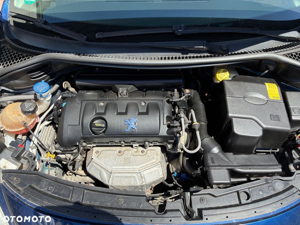 Peugeot 207 1.4 Trendy - 11