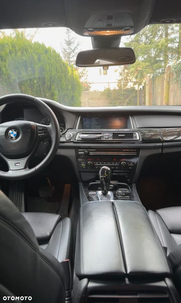 BMW Seria 7 740d xDrive - 6
