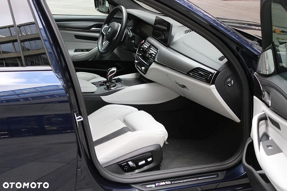 BMW M5 Competition - 12