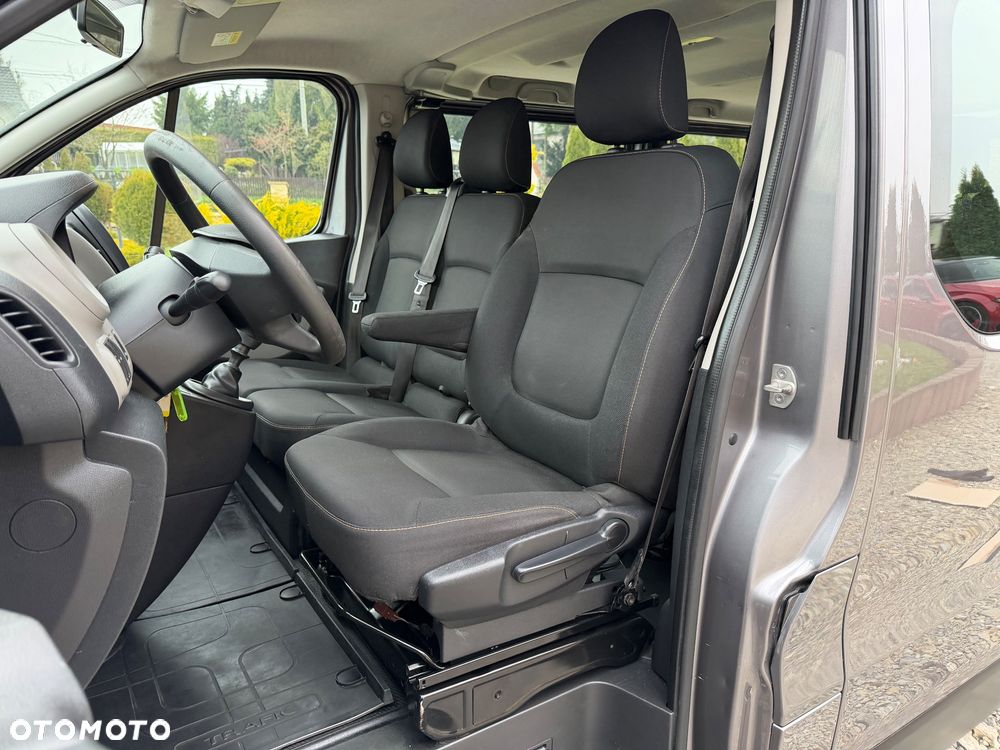 Renault Trafic Grand Passenger 2,9t Business - 28