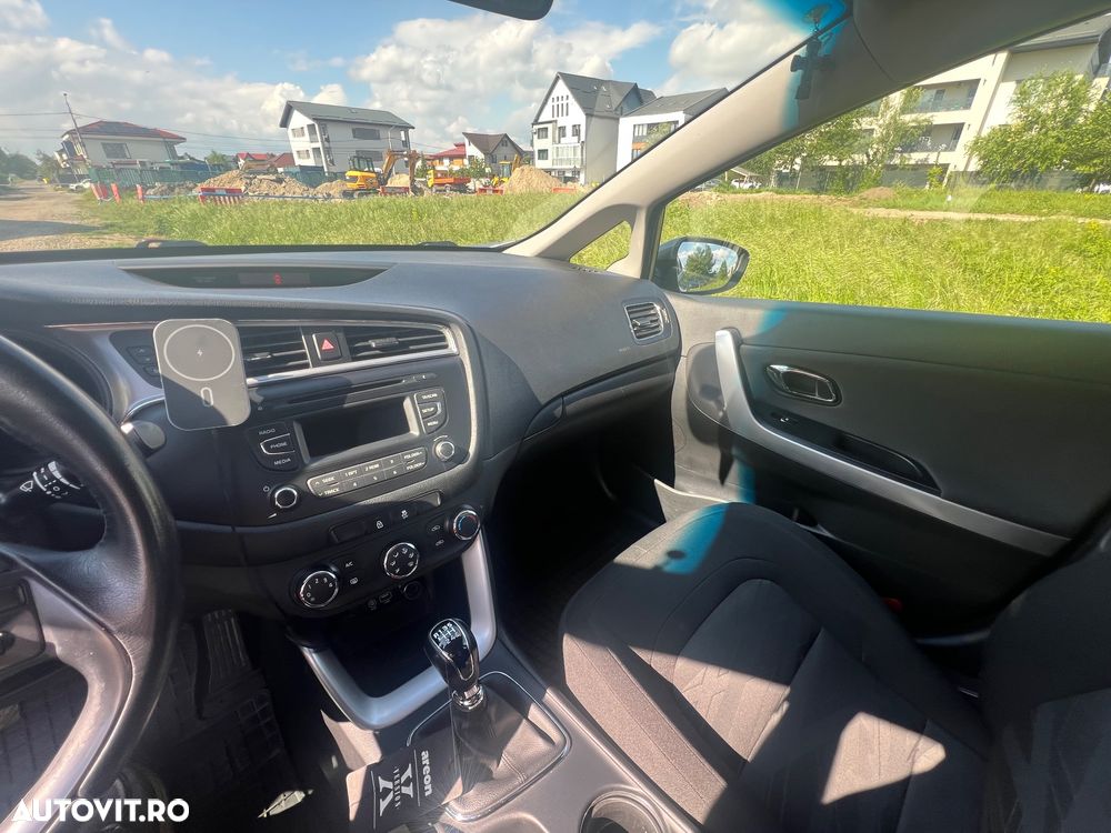 Kia Ceed 1.6 CRDi Spirit - 15