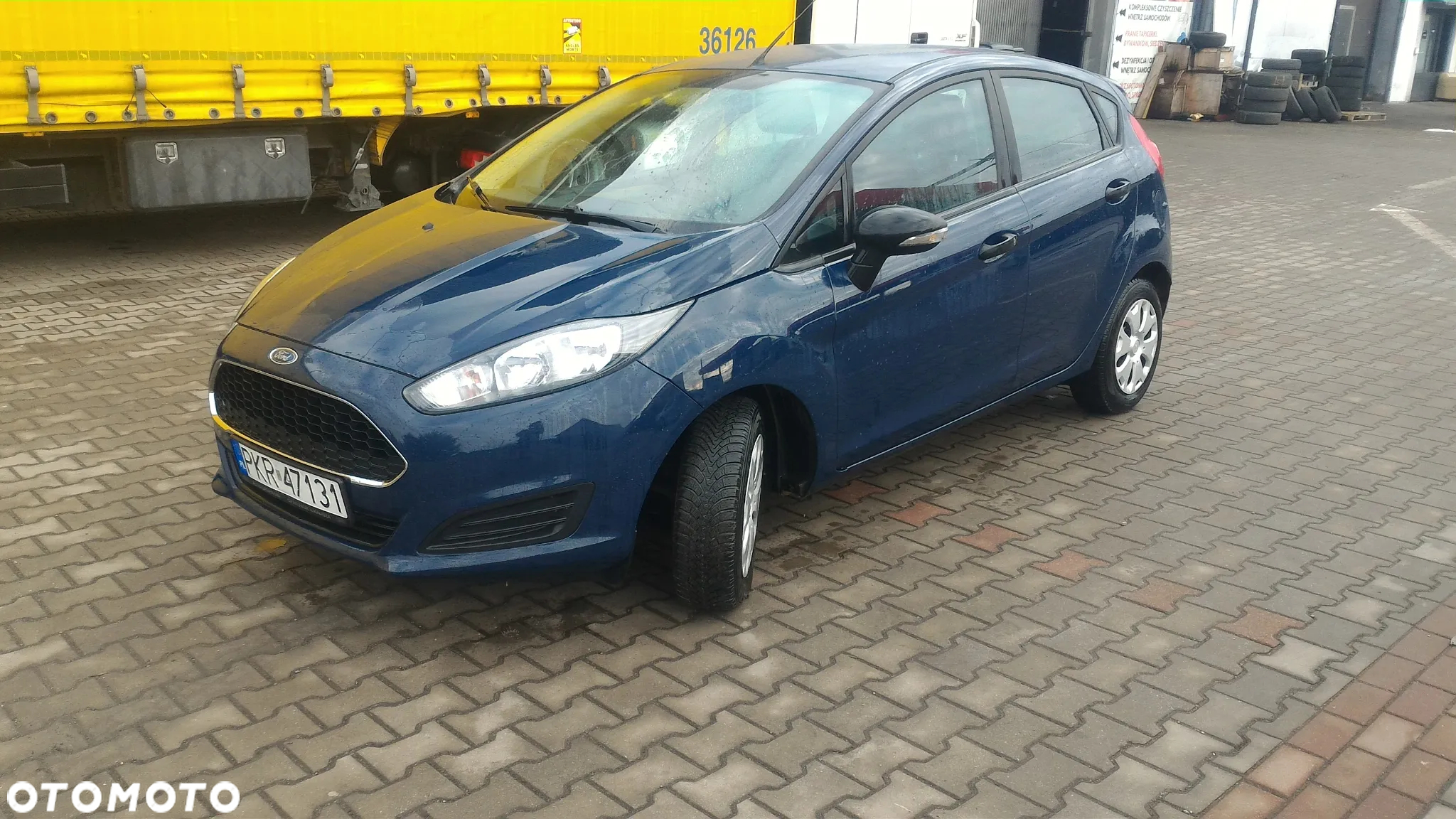 Ford Fiesta 1.5 TDCi Ambiente - 16