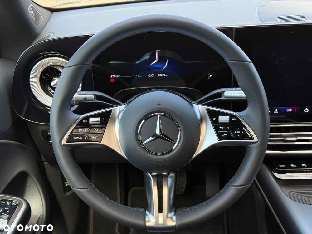 Mercedes-Benz CLA 200 mHEV 8G-DCT - 17