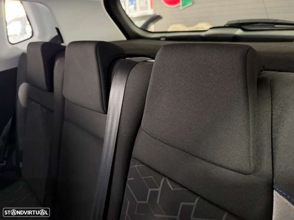 Peugeot 2008 1.2 PureTech Style - 27