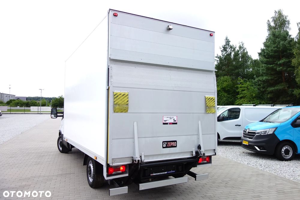 Iveco Daily 35-160 Automat HI-Matic Kontener 4.20 M +Winda 750 kg. Klima Kamera Ledy - 4