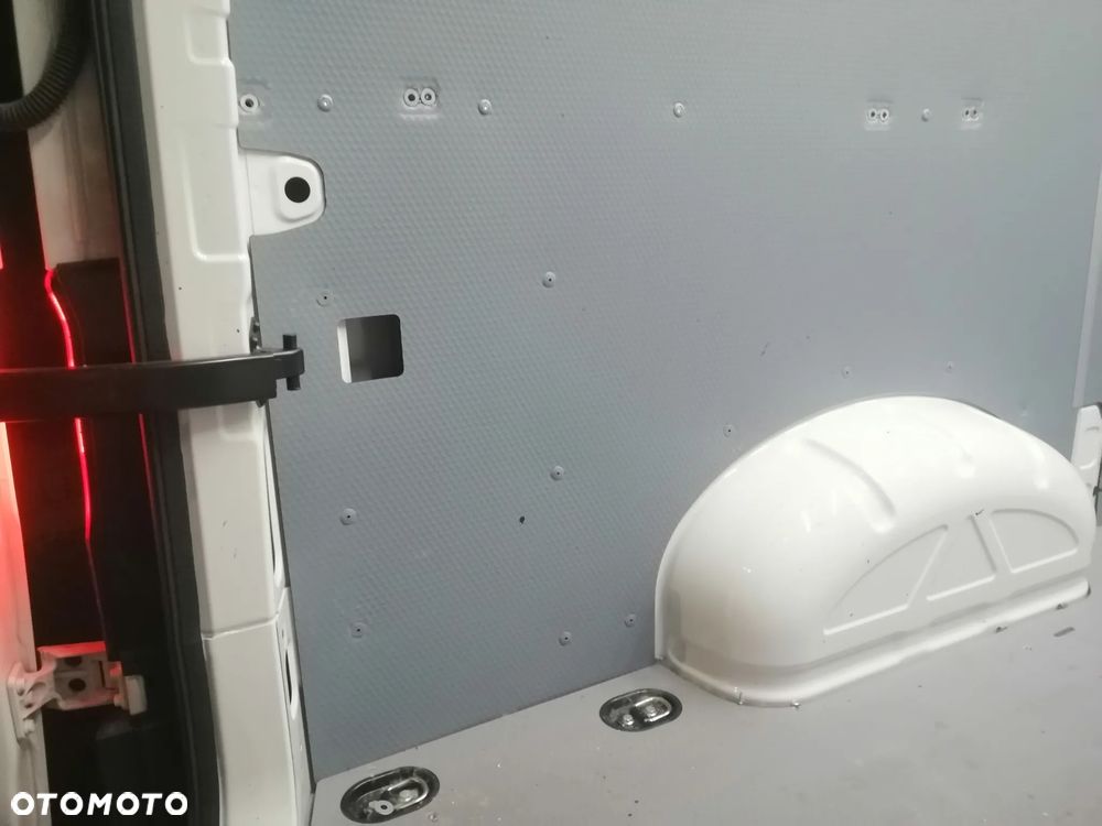 Volkswagen Crafter - 15