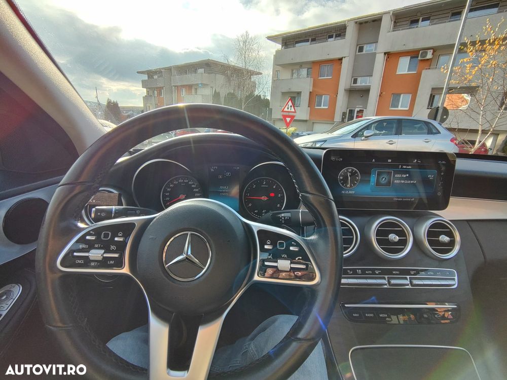 Mercedes-Benz C - 11