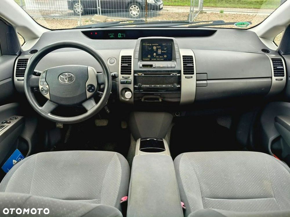 Toyota Prius - 24