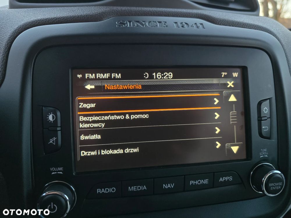 Jeep Renegade 1.4 MultiAir DSG Limited - 25