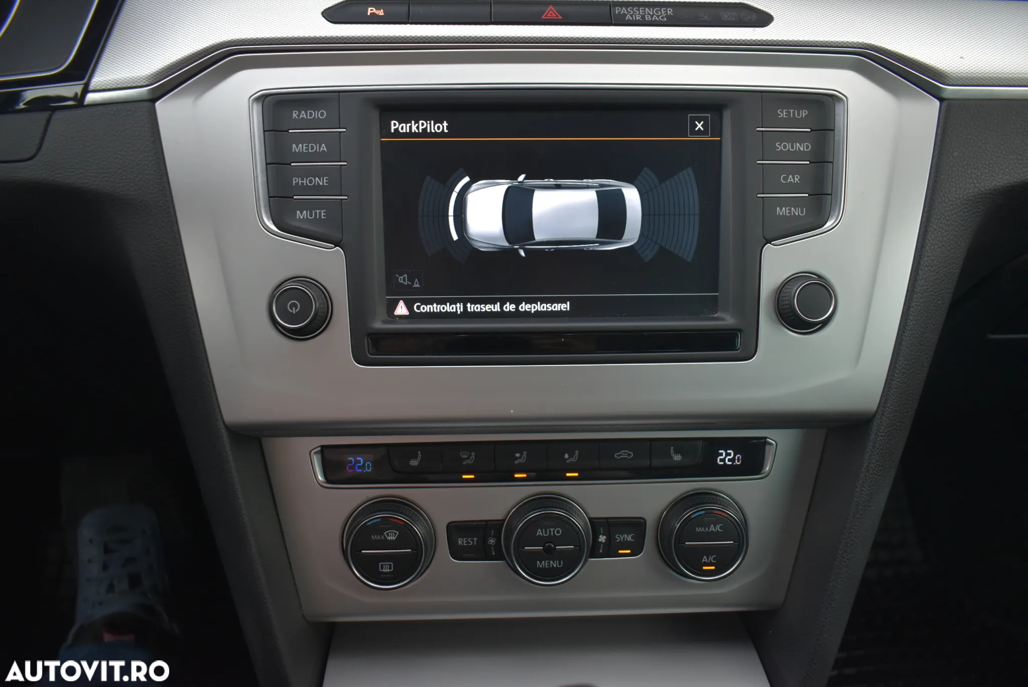 Volkswagen Passat 2.0 TDI DSG Comfortline - 8