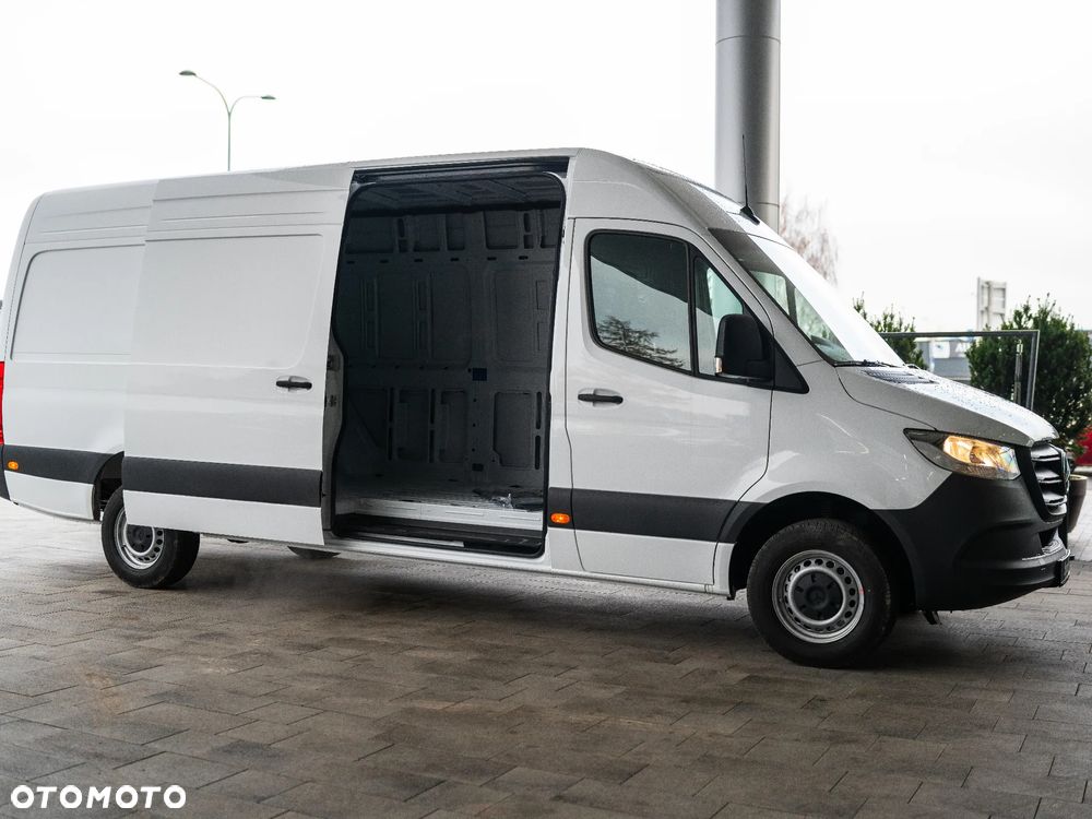 Mercedes-Benz Sprinter - 16