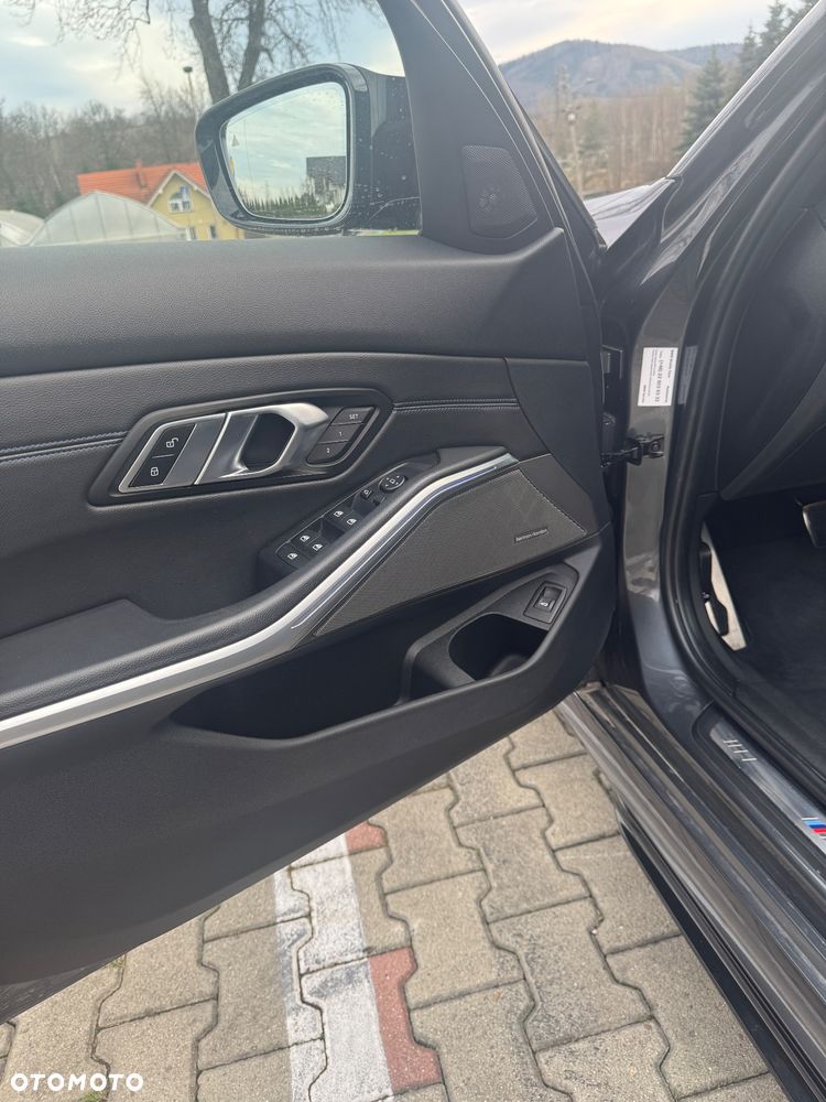 BMW Seria 3 330i xDrive M Sport sport - 13