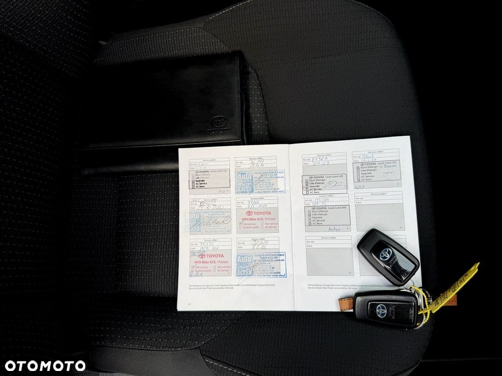 Toyota C-HR Business-Edition - 14