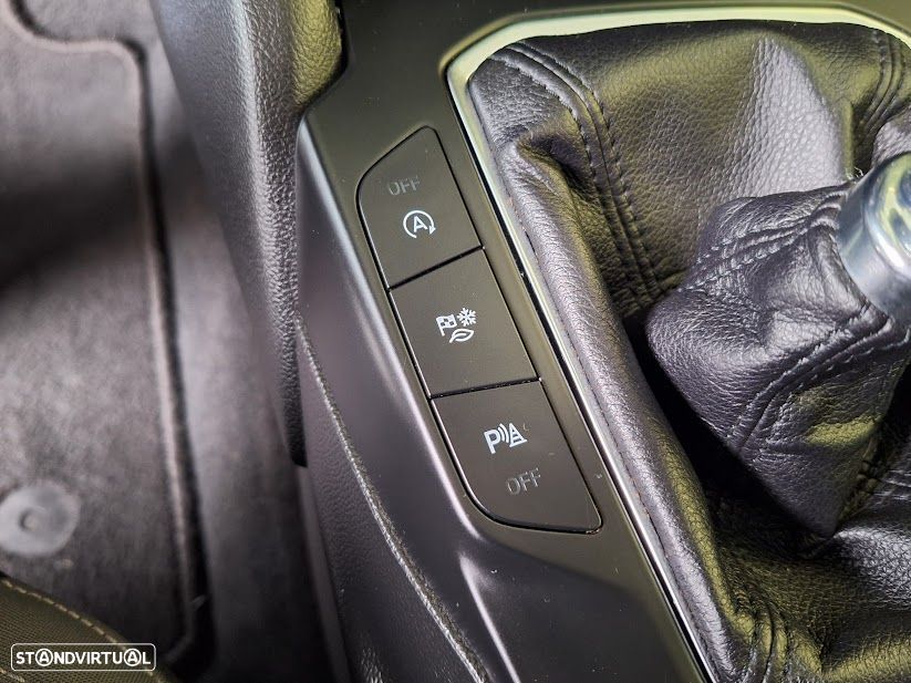 Ford Focus 1.0 EcoBoost MHEV Connected - 29