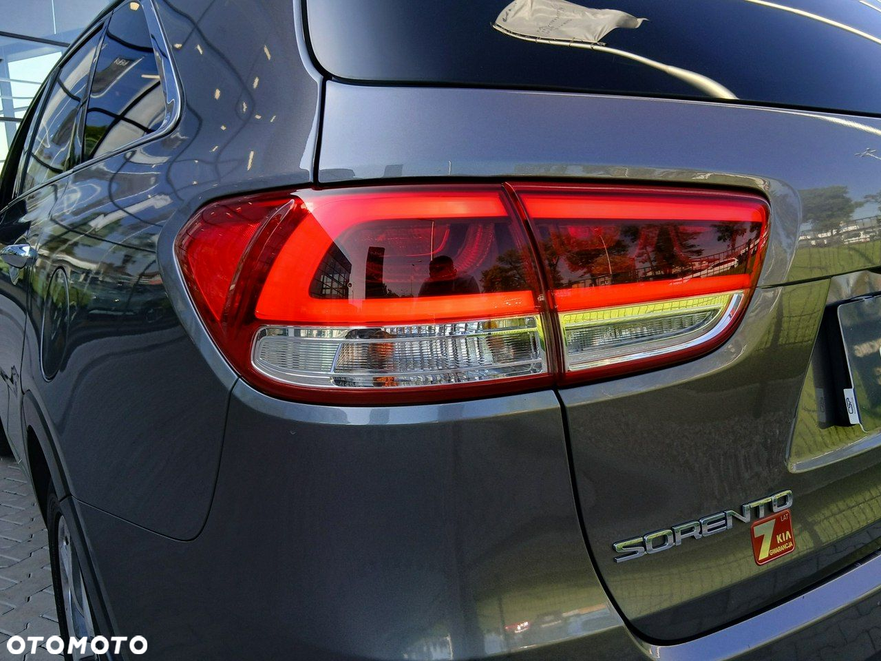 Kia Sorento - 12
