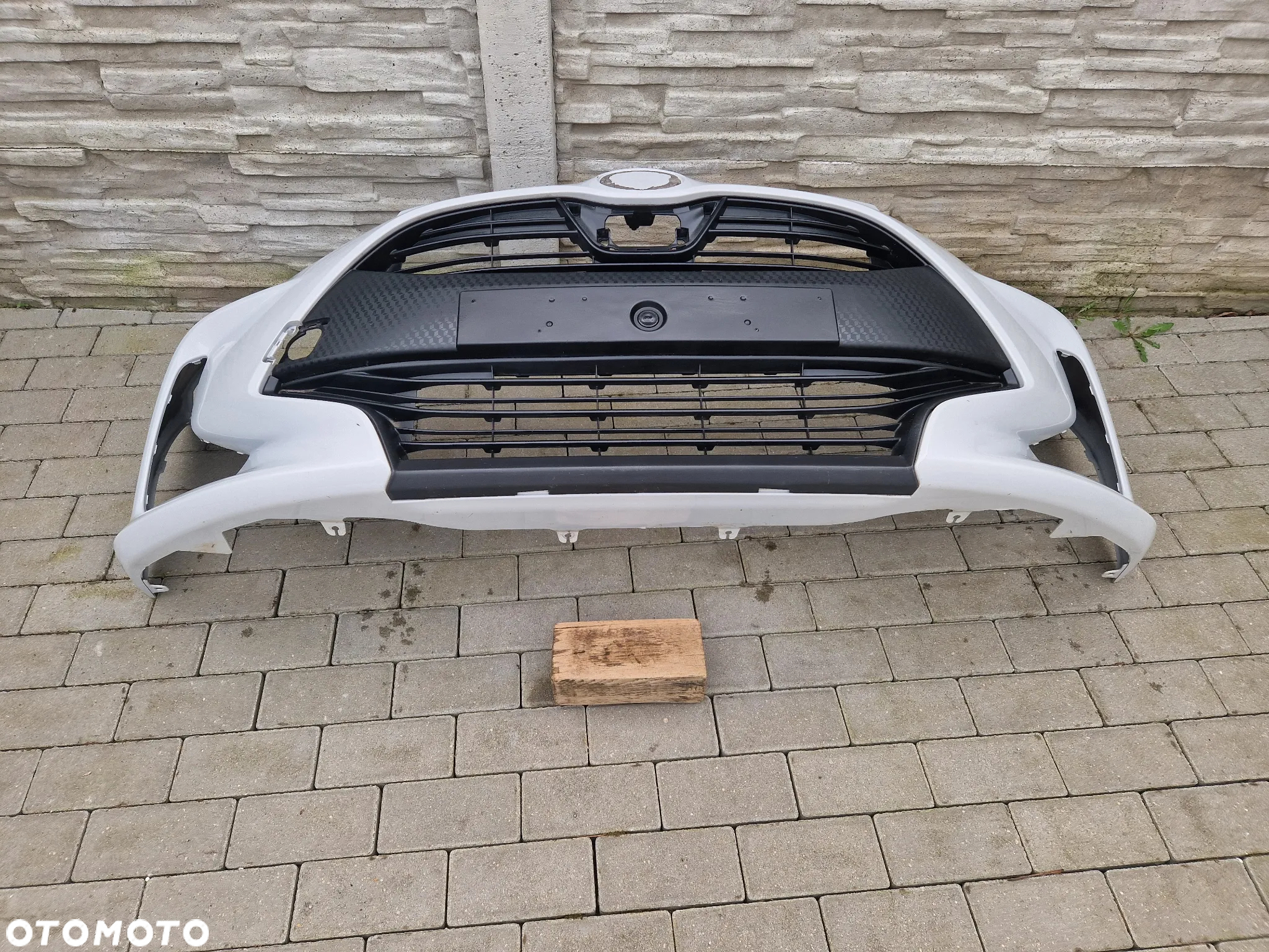 Zderzak Toyota Yaris IV 2020 - na pdc - 3
