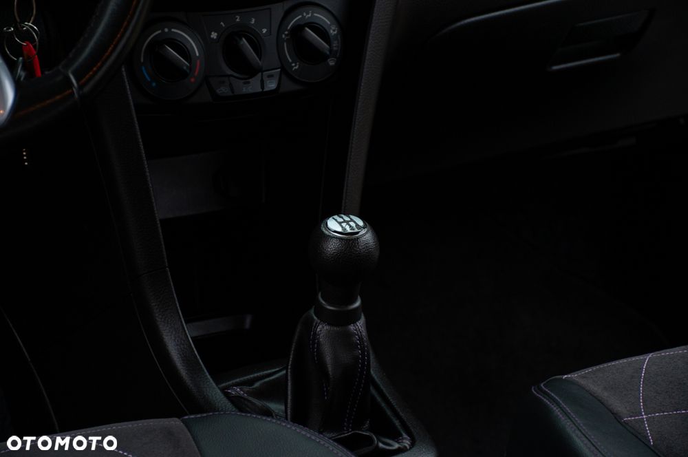 Suzuki Swift 1.2 X-TRA - 32