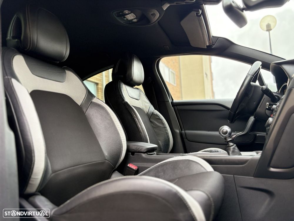 Citroën DS4 1.6 e-HDi So Chic - 10