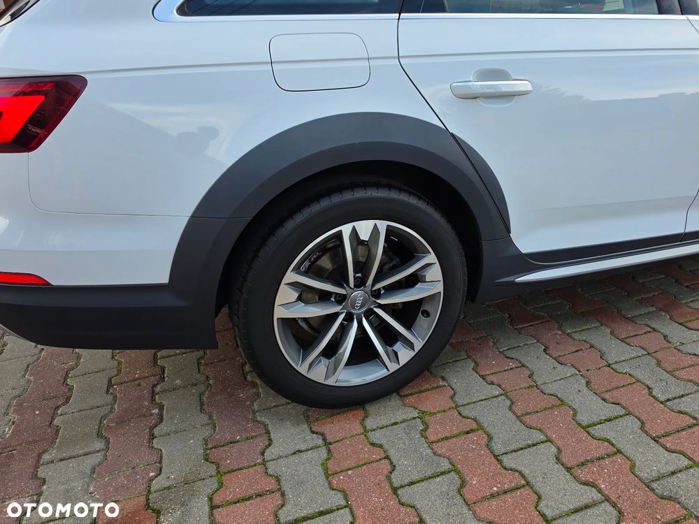 Audi A4 Allroad 2.0 TDI Quattro - 11
