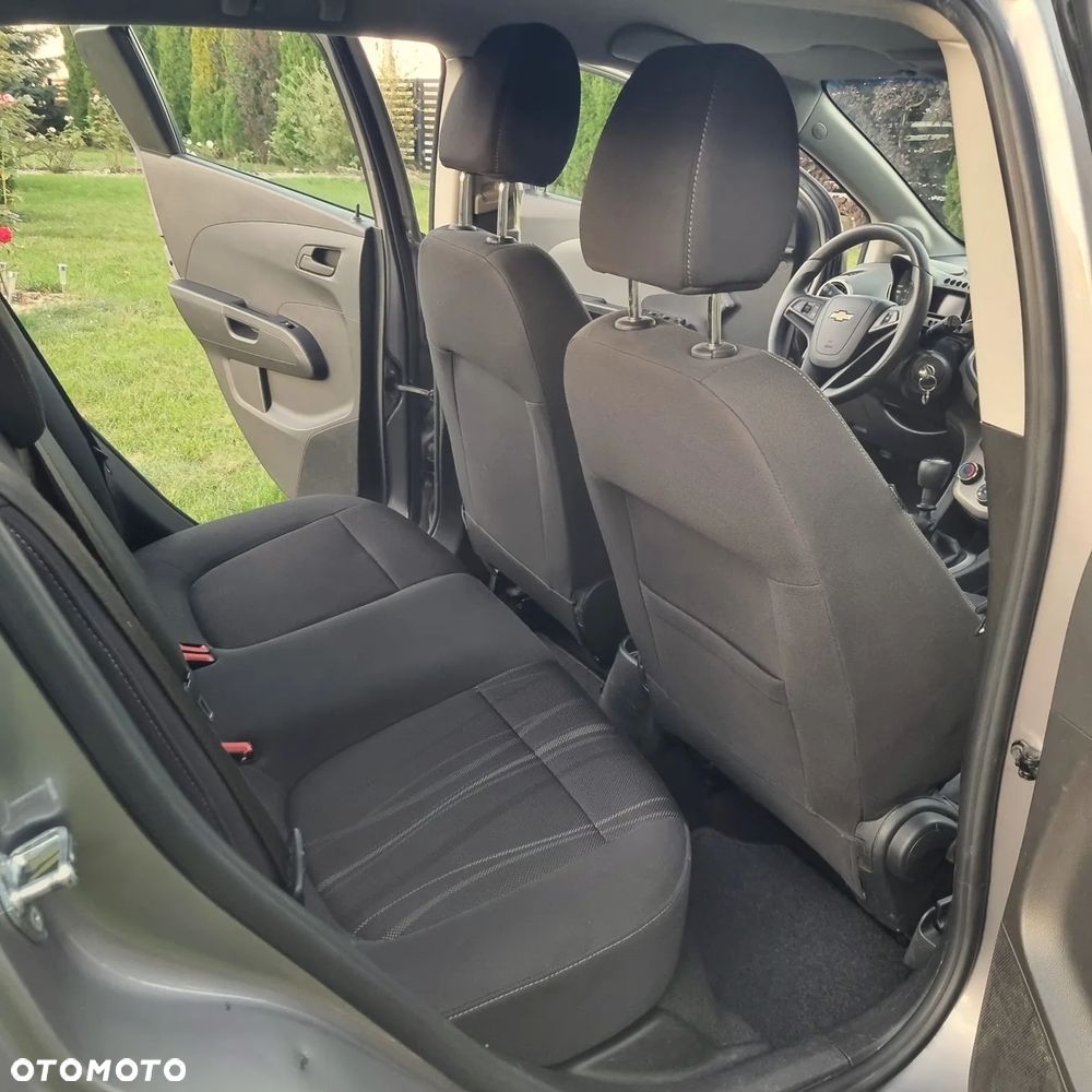 Chevrolet Aveo 1.4 16V LT - 26