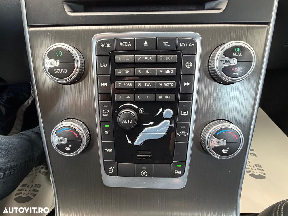 Volvo V60 D2 DRIVe Momentum - 11