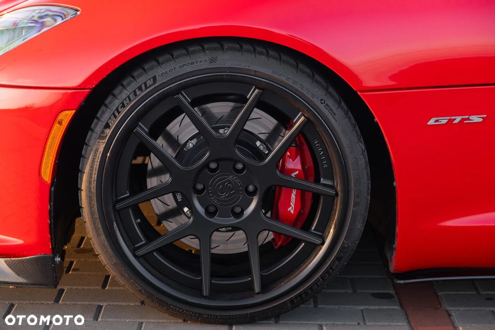 Dodge Viper - 12