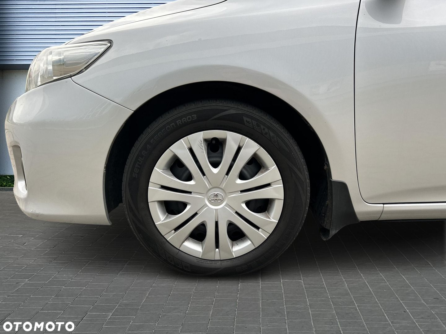Toyota Corolla 1.6 Premium - 9