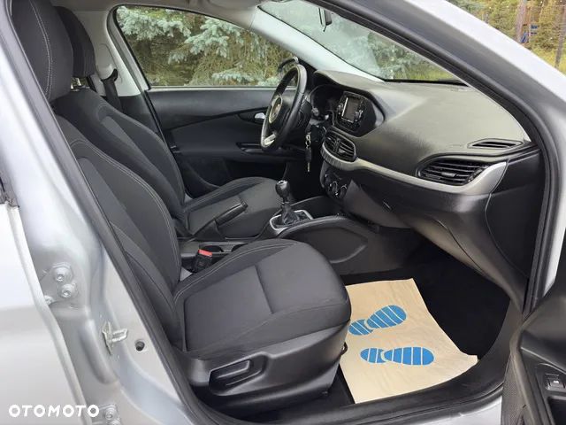 Fiat Tipo 1.4 T-Jet 16v Easy - 13