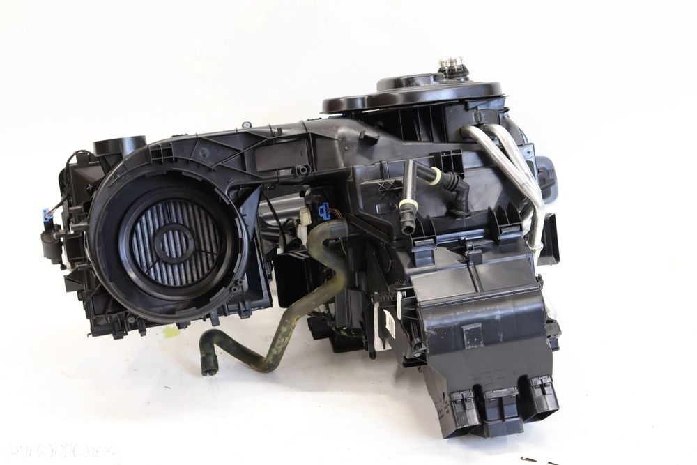 VW Passat B8 nagrzewnica 3Q1820005AE - 3