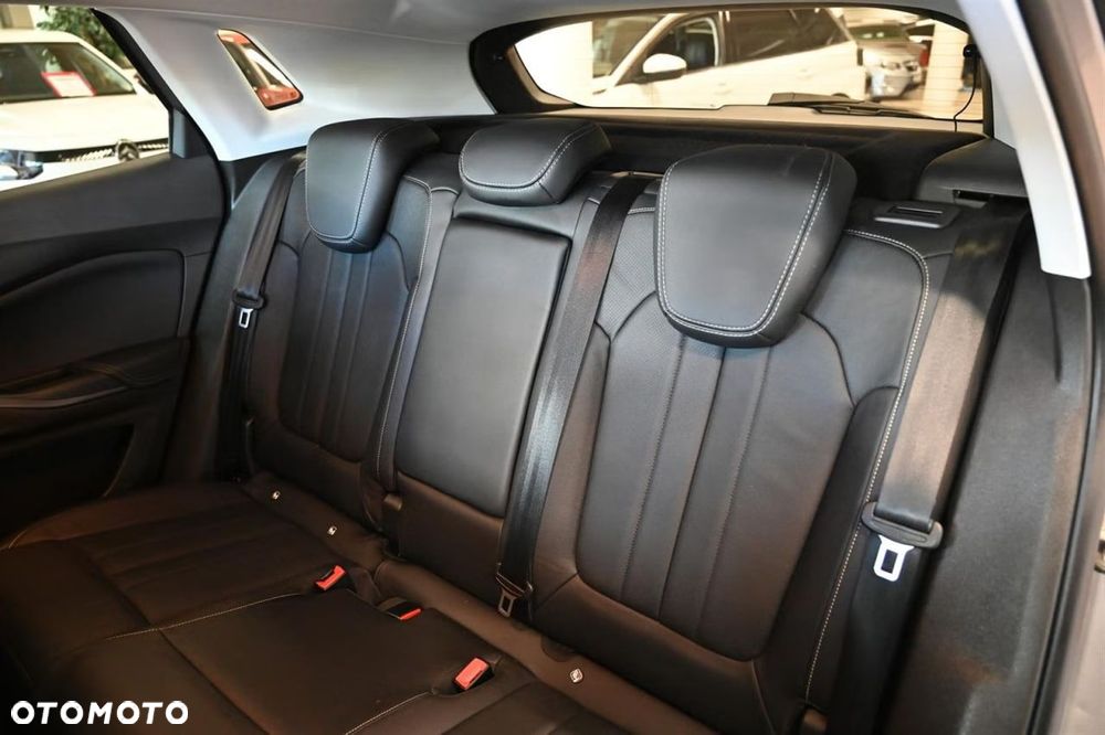 Opel Grandland X 1.6 T PHEV 4x4 Ultimate - 16