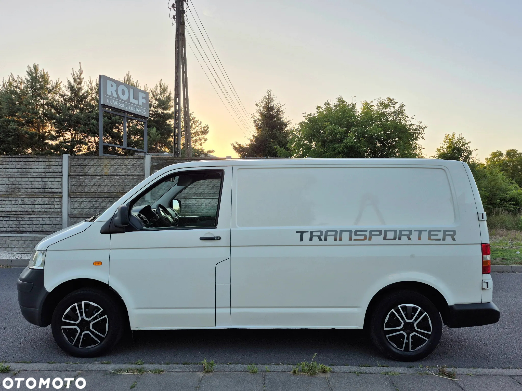 Volkswagen T5 1.9 TDI 105km. - 16