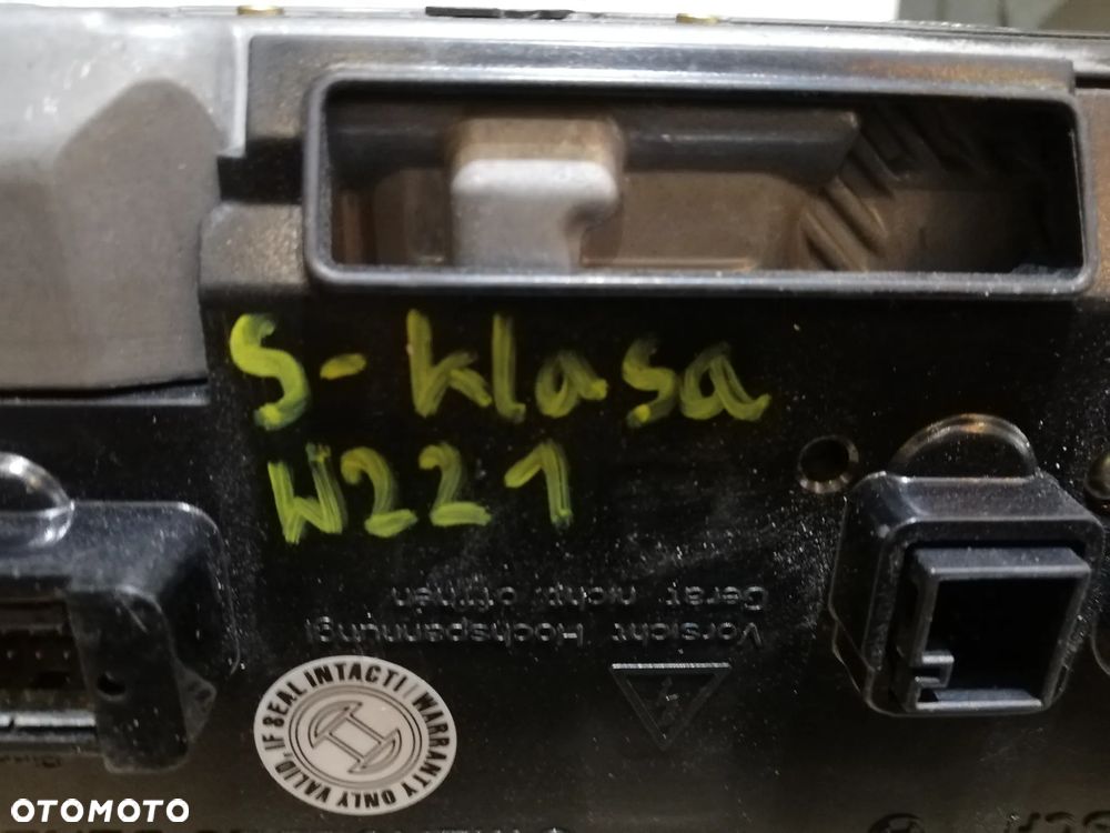 MERCEDES S W221 EKRAN MONITOR CENTRALNY 1036904816 - 2