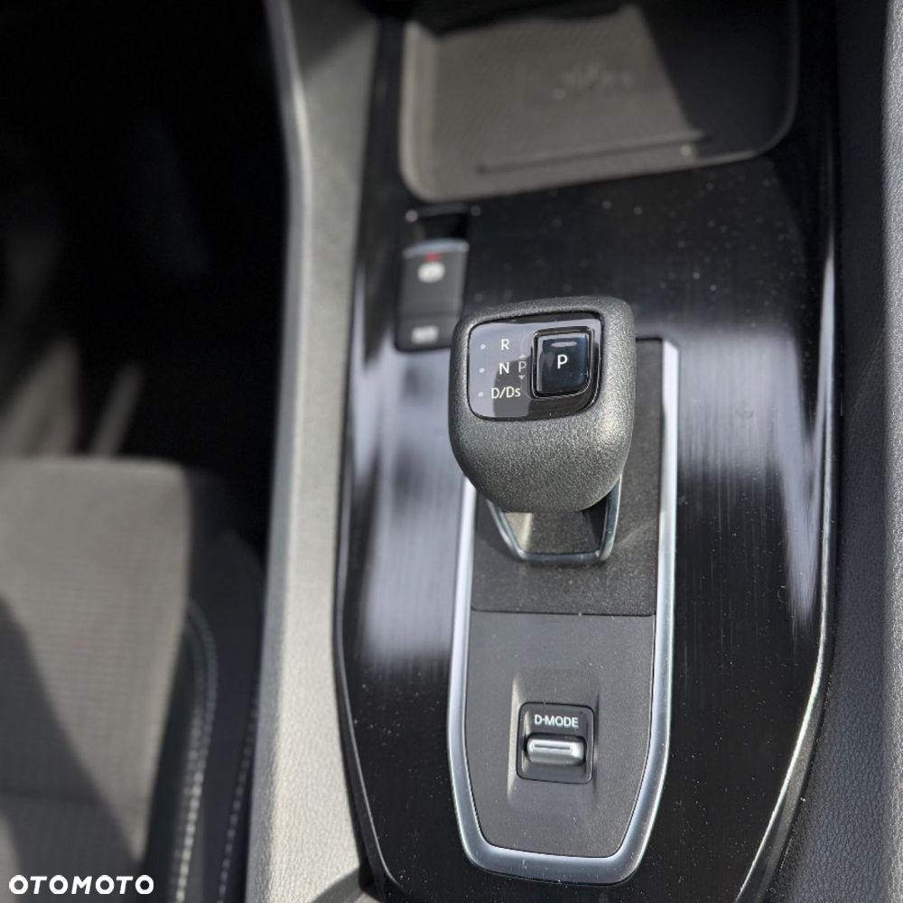 Nissan Qashqai 1.3 DIG-T MHEV Xtronic N-Design - 24