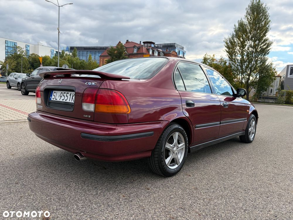 Honda Civic - 4