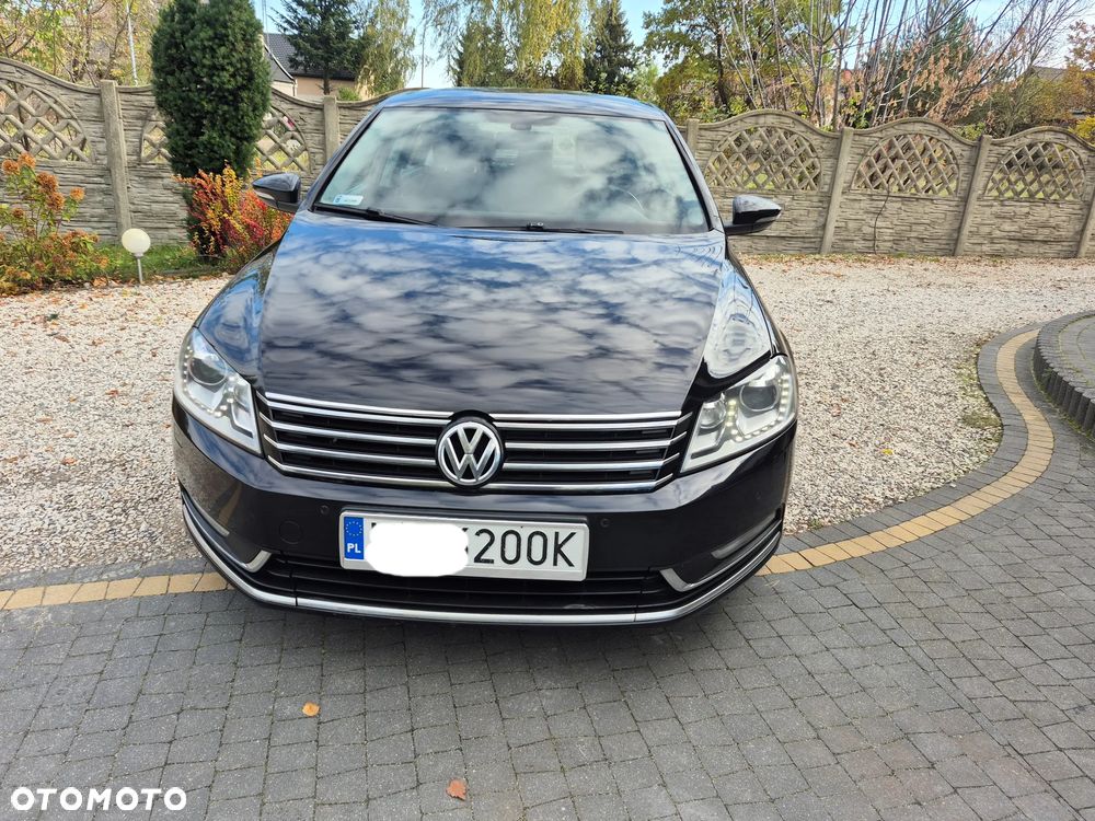 Volkswagen Passat 2.0 TDI Trendline - 12