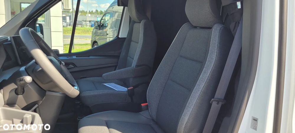 Renault MASTER TYŁ SPANIE 8P+WINDA - 16