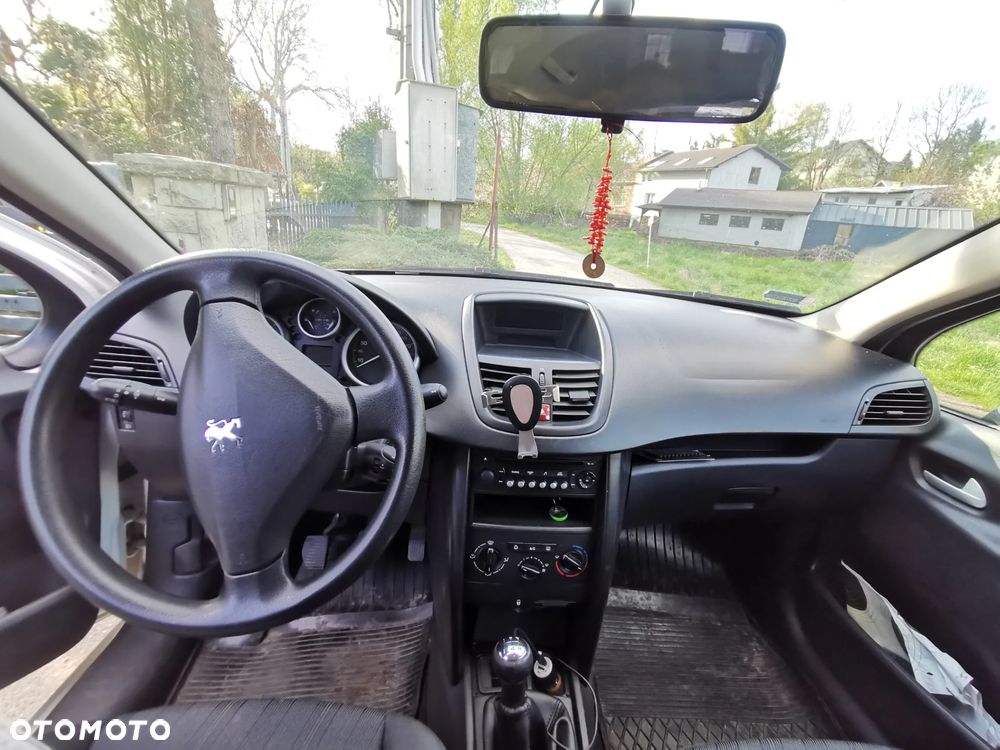 Peugeot 207 1.4 HDi Trendy - 9
