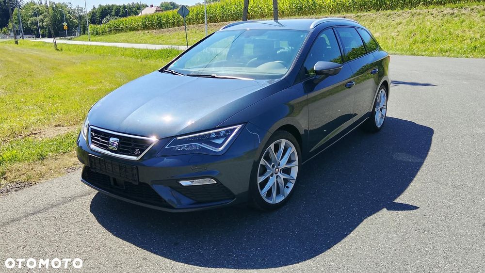 Seat Leon Sportstourer 1.5 TSI OPF FR Black Edition - 2