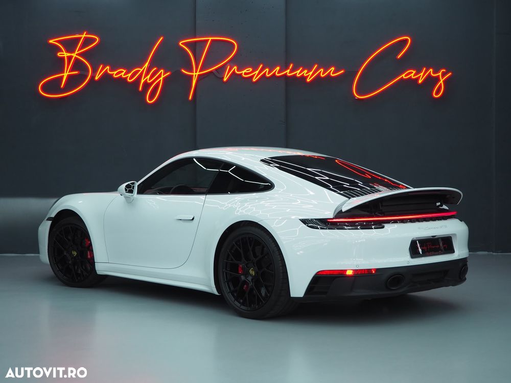 Porsche 911 Carrera GTS PDK - 6