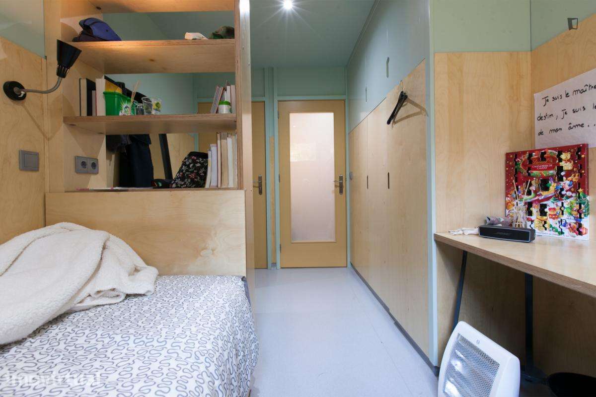 Quarto - localizado em Paranhos Porto - Grande imagem: 2/41