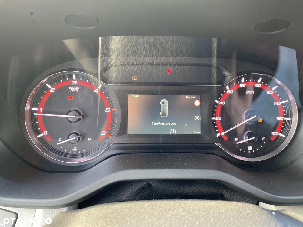 Maxus DELIVER 9 - 12