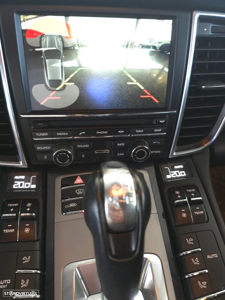 Porsche Panamera 3.0 V6 - 10