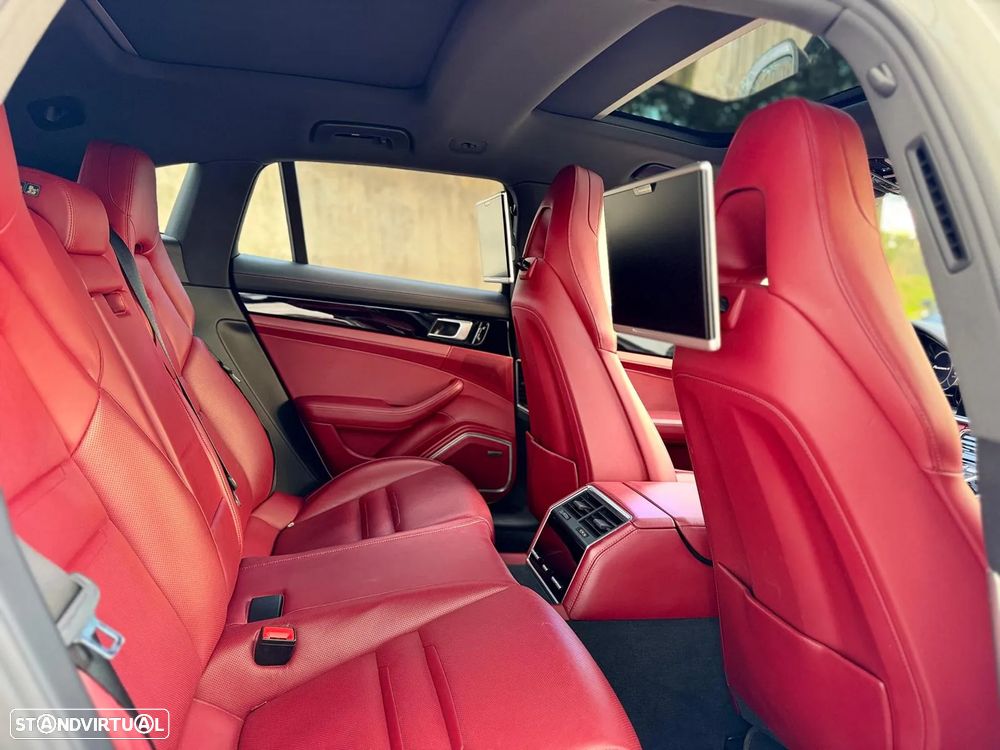 Porsche Panamera Sport Turismo 4 E-Hybrid Platinum Edition - 37